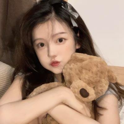 被偷听心声后，豪门全家追着我宠